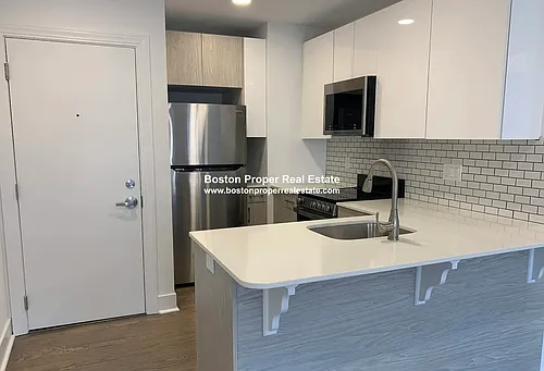 19 Peterborough St #20 Photo 1