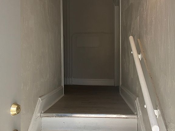 5th image of 5621 Flowerdale Ave APT 3