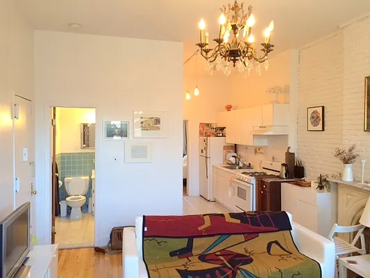 Rented by Spark Properties | media 11