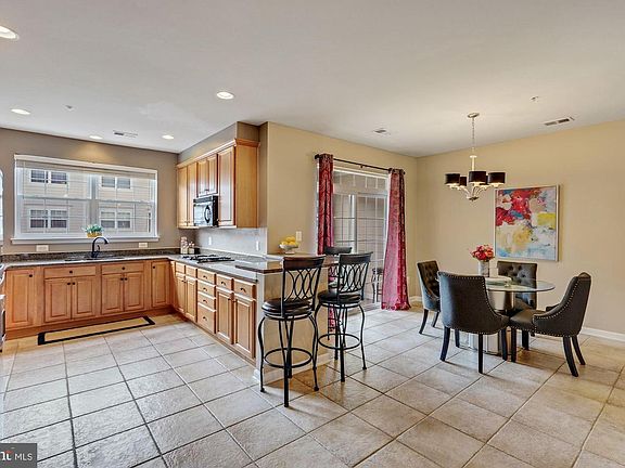 3rd image of 4496B Beacon Grove Cir #4496B