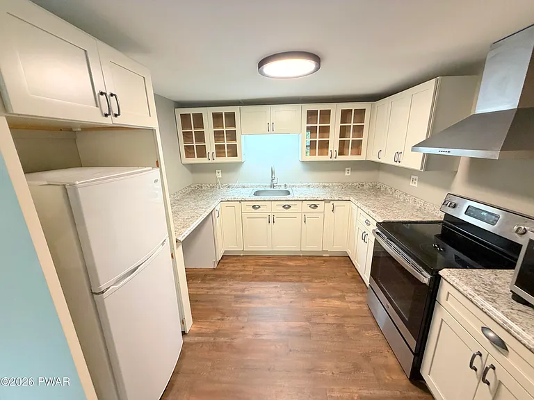 401 Wayne St — Photo 8