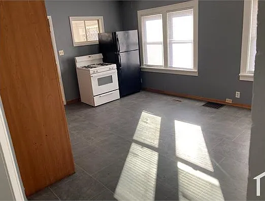 616 N Greenview Ave — Photo 9