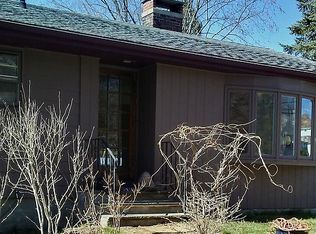 295 Albion Rd, Lincoln, RI 02865