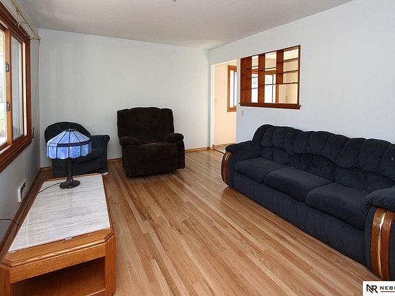 3rd image of 5035 Holdrege St