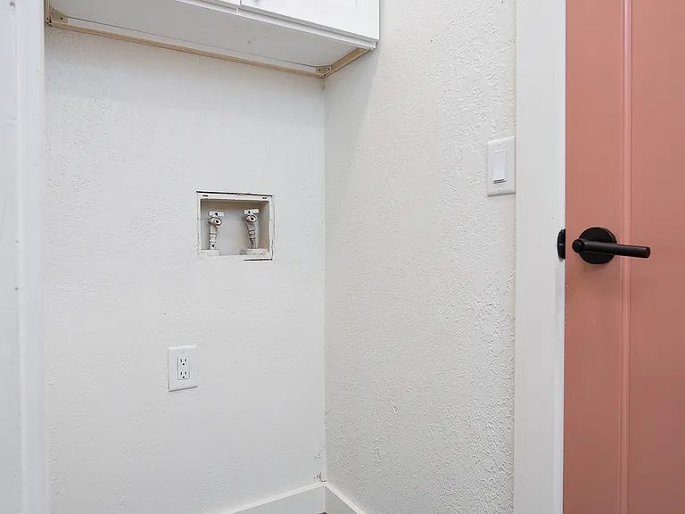 630 S Heights Dr — Photo 15