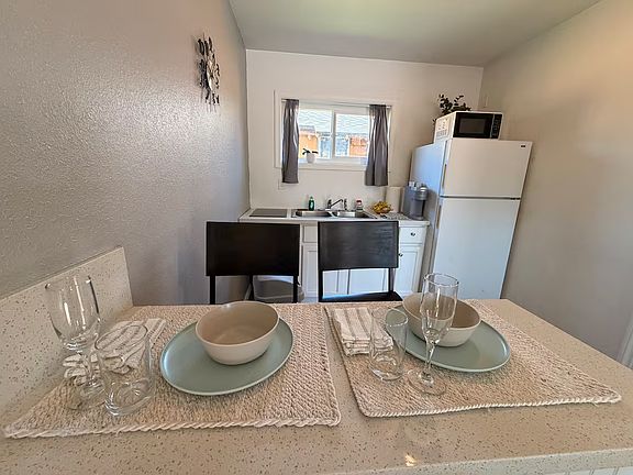 5th image of 9509 Folsom Blvd #103