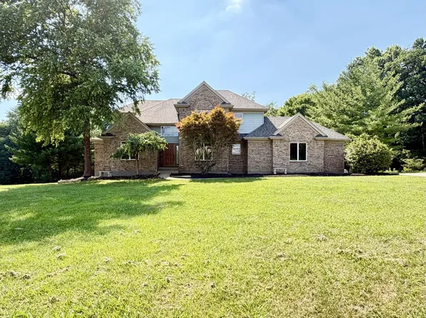 5569 Regal Ridge Dr, Burlington, KY 41005