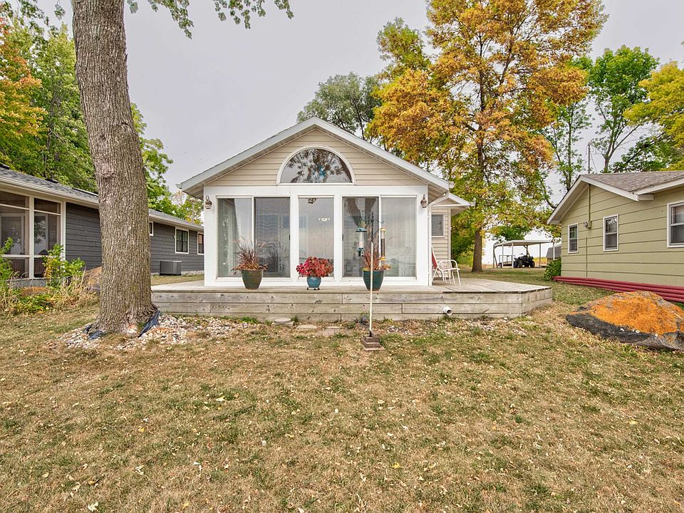 25181 McClelland Dr, Spirit Lake, IA 51360 Zillow