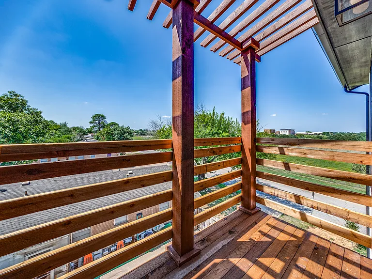515 N Davis Dr — Photo 22