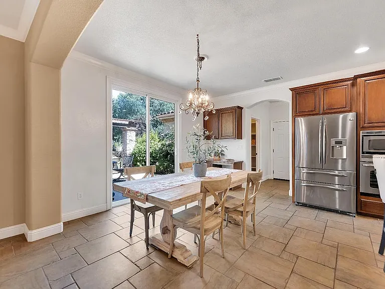 109 Palomares Ct — Photo 41