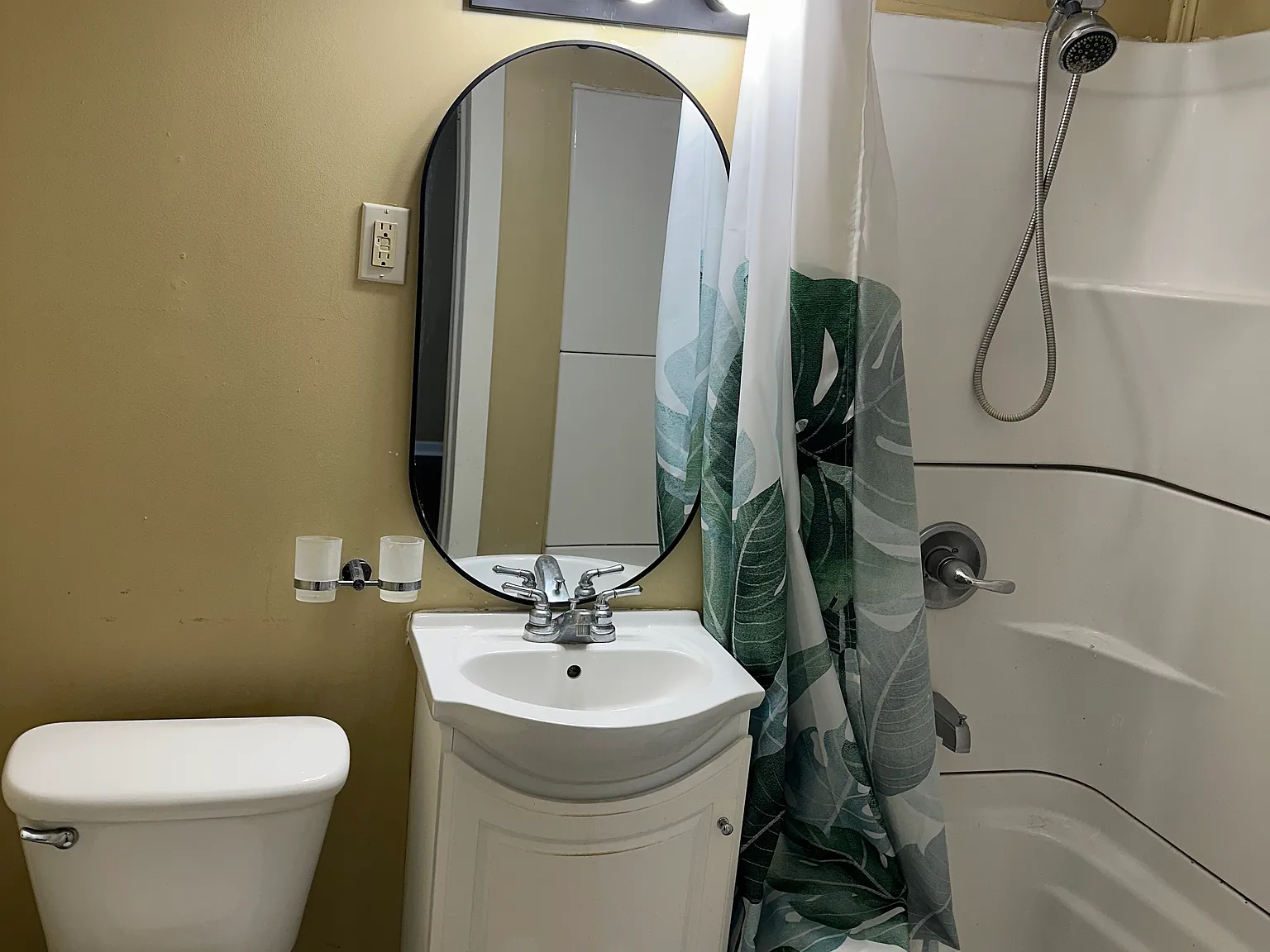 1121 Pearl St — Photo 4