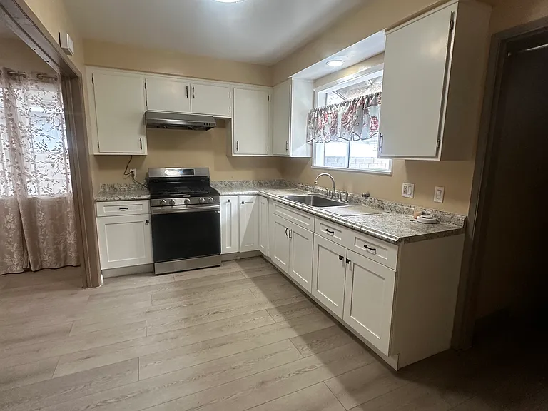7165 De Palma St — Photo 27