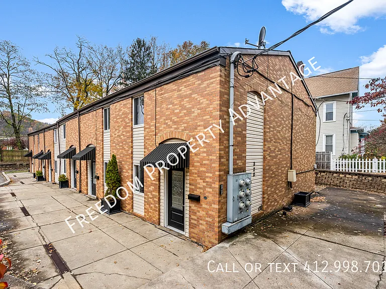 320 Bank St #A — Photo 4