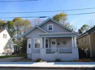 321 Newbury St, Fall River, MA 02720