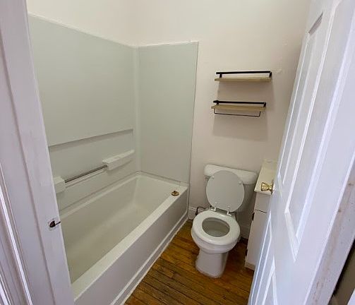 4th image of 4516 Springfield Ave APT 1F