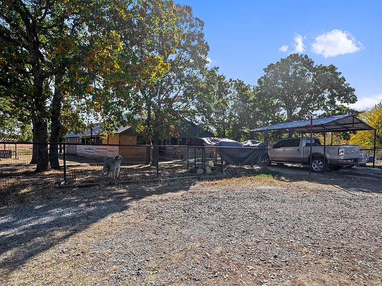 49044 W Highway 66 — Photo 3