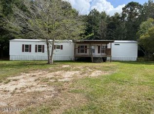 20006 Savage Ln, Saucier, MS 39574