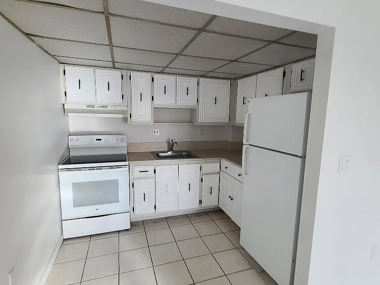 8950 NE 8th Ave #503 — Photo 13
