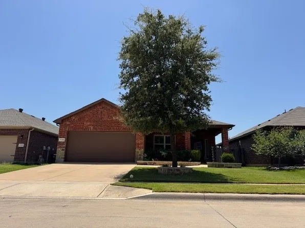 1120 Sierra Blanca Dr, Burleson, TX 76028