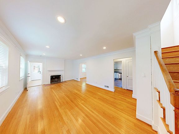 2nd image of 11 Indian Spring Dr