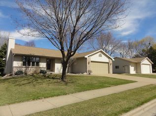 1005 Lake St, Onalaska, WI 54650