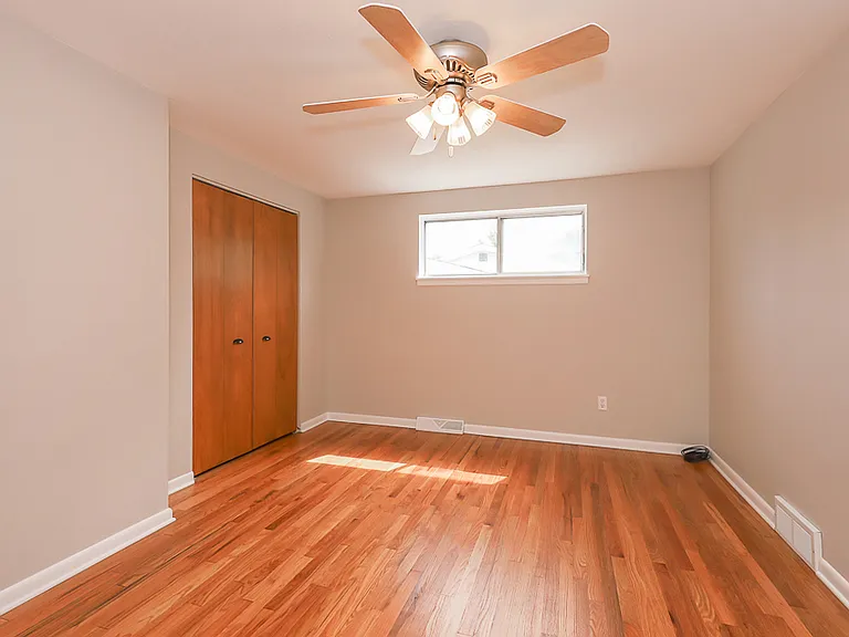22290 Sharon Ln — Photo 15