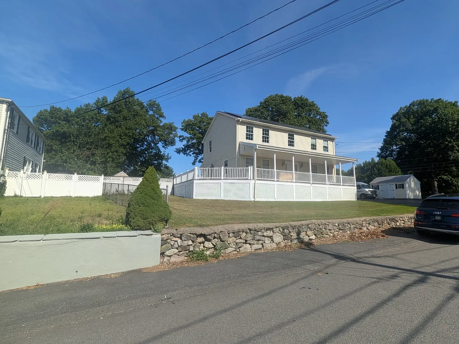 4 bed, 2.5 bath, 2240 sqft, $4,800 — Photo 1
