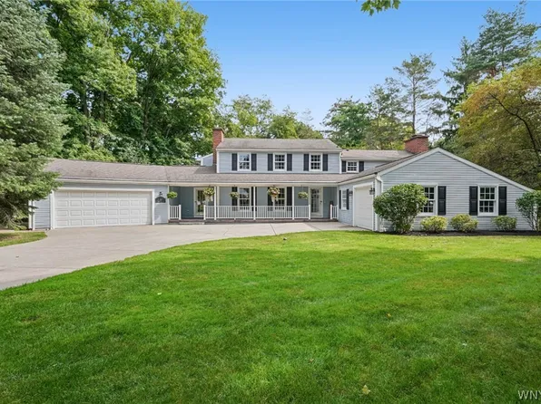 53 Stonehenge Dr, Orchard Park, NY 14127