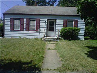 1st image of 2302 Grant Ave