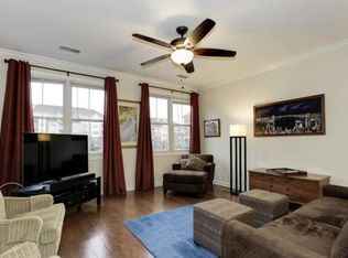 801 Pleasant Dr APT 18, Rockville, MD 20850