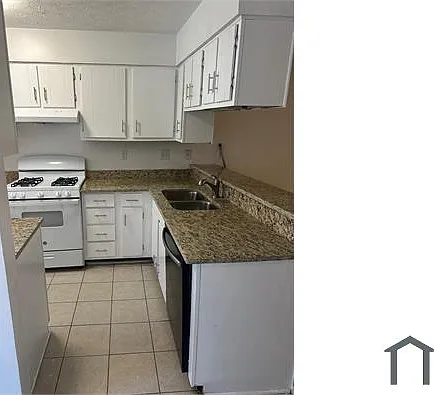 437 Saint Ives Sq — Photo 7