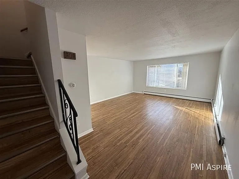 1410 E 16th St #1428 — Photo 3