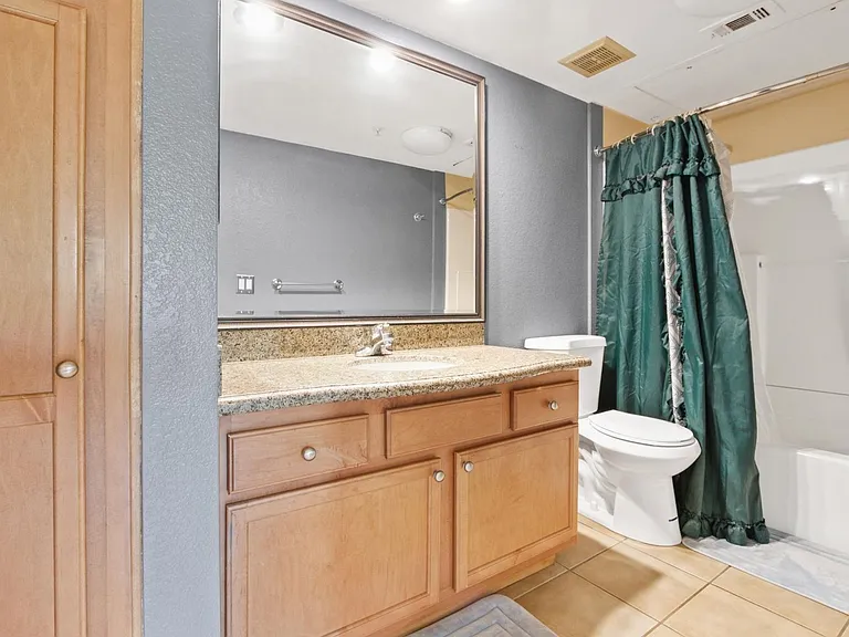 1020 La Terraza Cir #306 — Photo 24