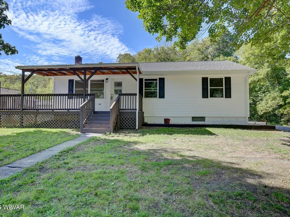 424 Long Run Rd, Mill Hall, PA 17751