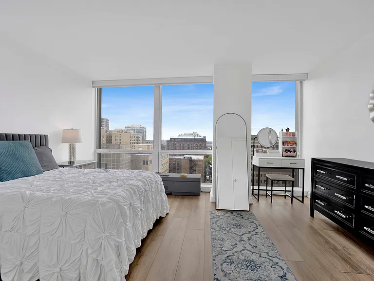 340 W Diversey Pkwy #1216 — Photo 12