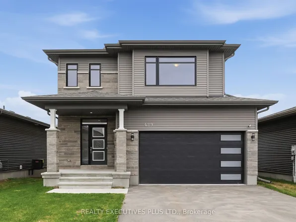 429 Sterling Ave, Clarence Rockland, ON K4K 0M5