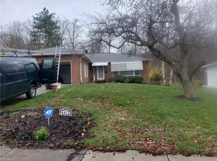 4415 E Frontenac Dr, Warrensville Heights, OH