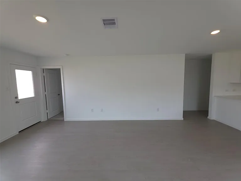 26930 Cascade Sunrise St — Photo 11