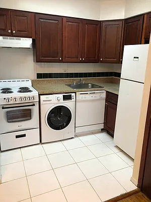 Rented by 18 REALTY | media 1