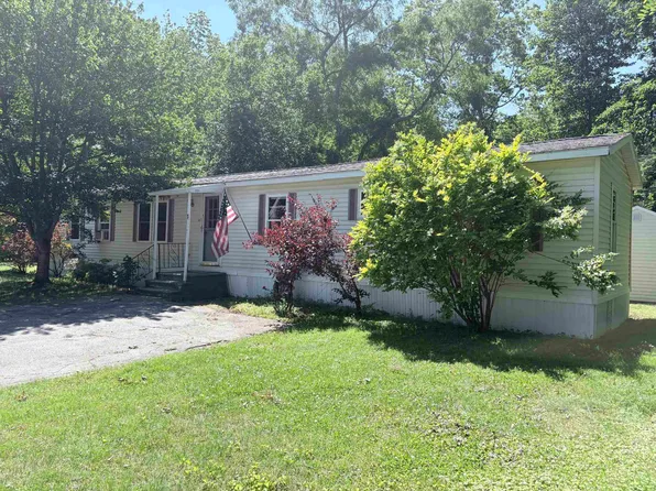1 Oak Court, Seabrook, NH 03874