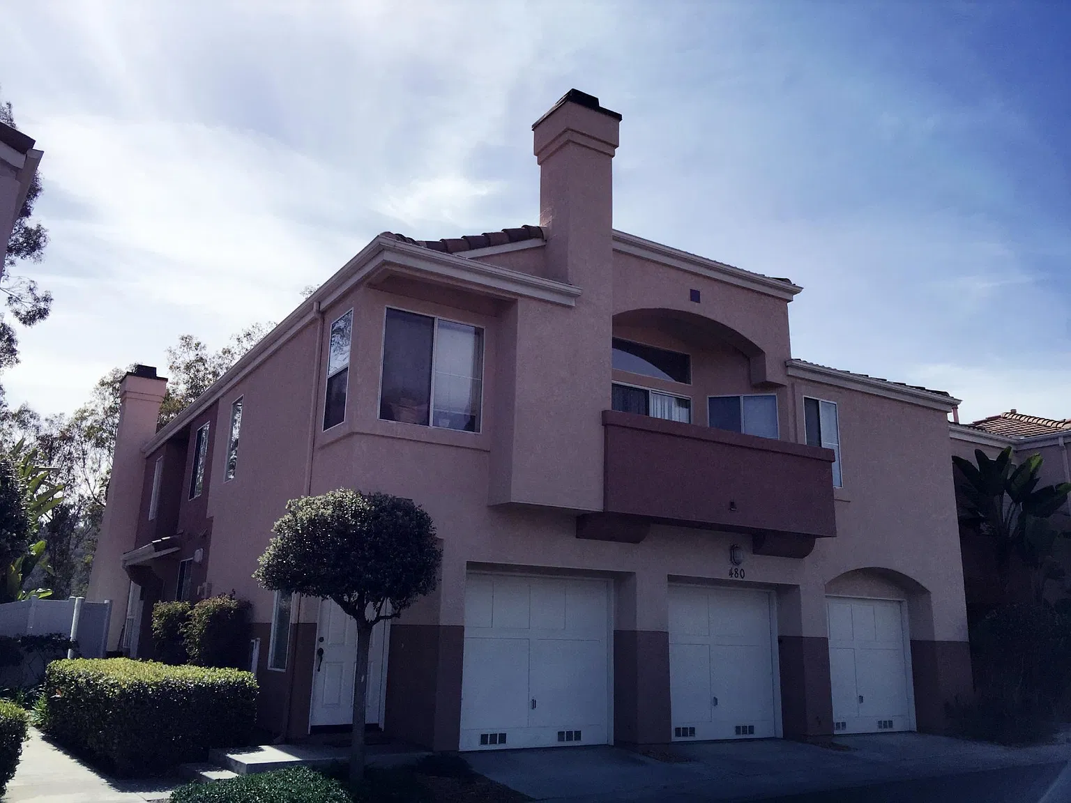 3 bed, 1570 sqft, $3,650 — Photo 1