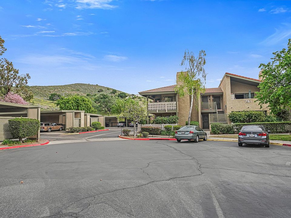 1st image of 715 Brichpark Cir #205