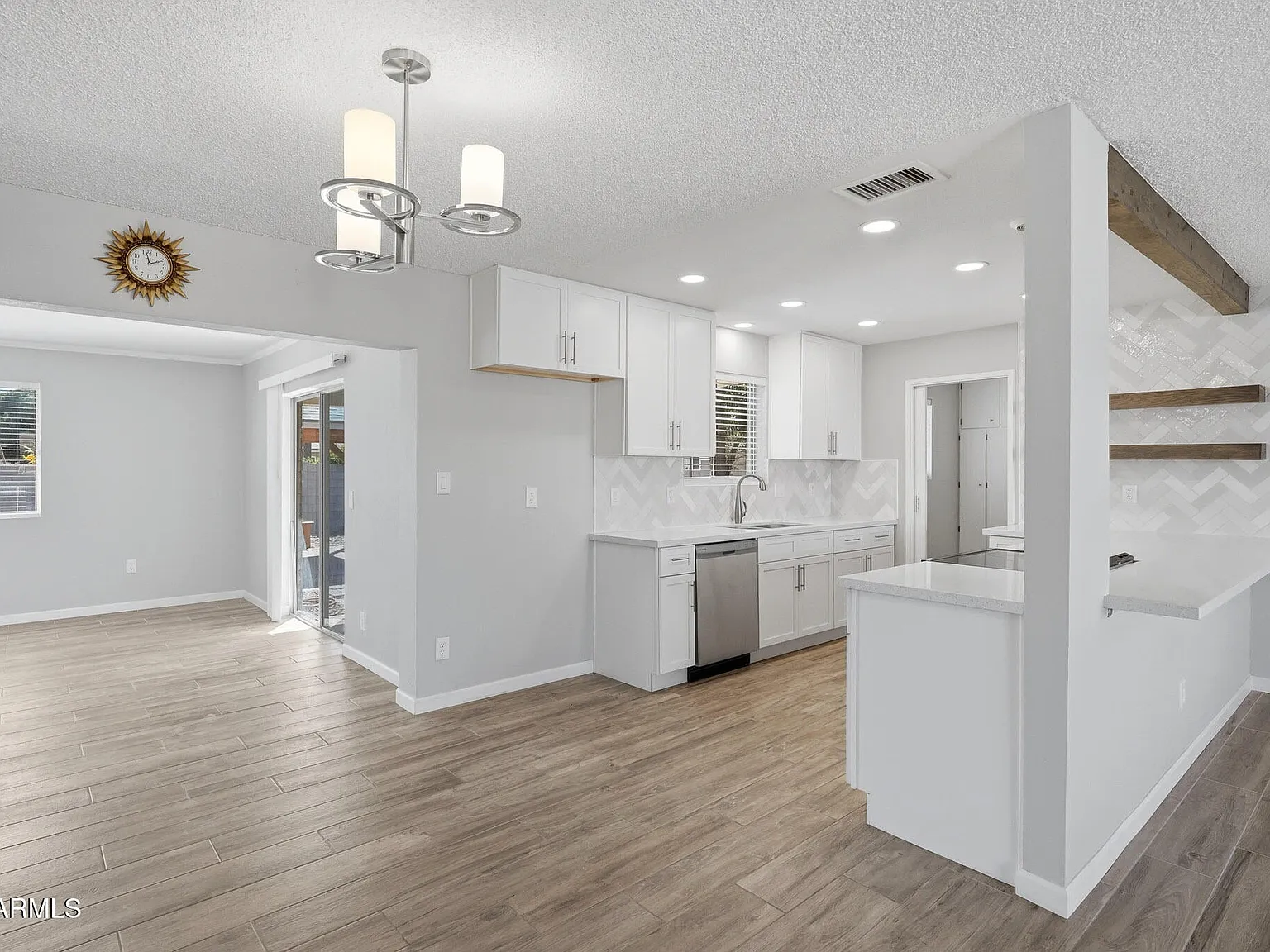 2 bed, 1829 sqft, $1,950 — Photo 3
