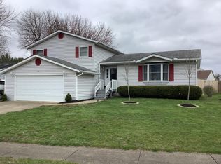 130 Rustic Dr, Circleville, OH 43113