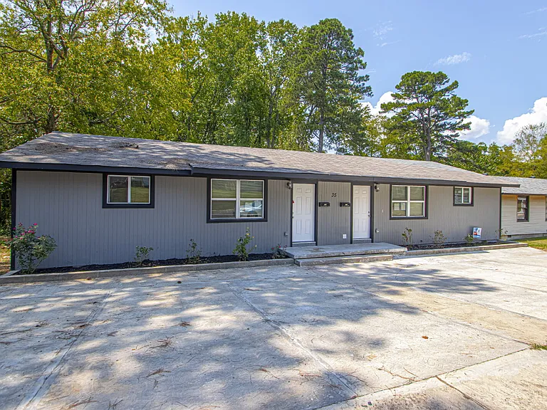 35 Hiland Pl #B — Photo 4
