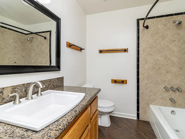 4040 Badillo Cir — Photo 16