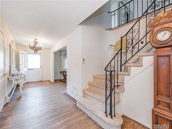 2nd image of 36 Regent Dr