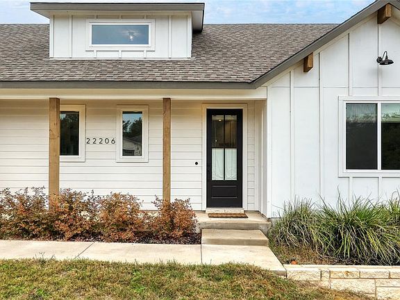 3rd image of 22206 Briarcliff Dr