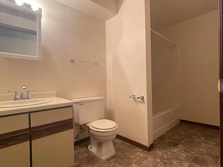 2908 Birch St #12 — Photo 8