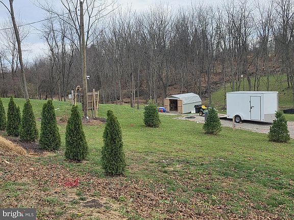 3rd image of 0 Pine Rd